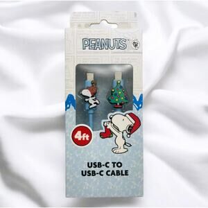Peanuts 4' USB-C to USB-C Charging Cable, Festive Holiday Design-NIB